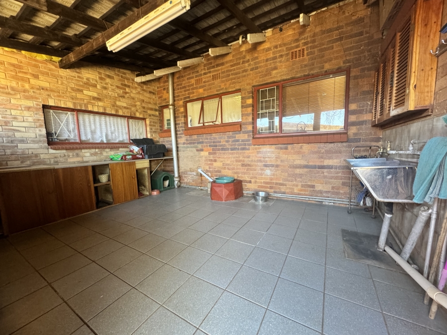 4 Bedroom Property for Sale in Stilfontein Ext 2 North West